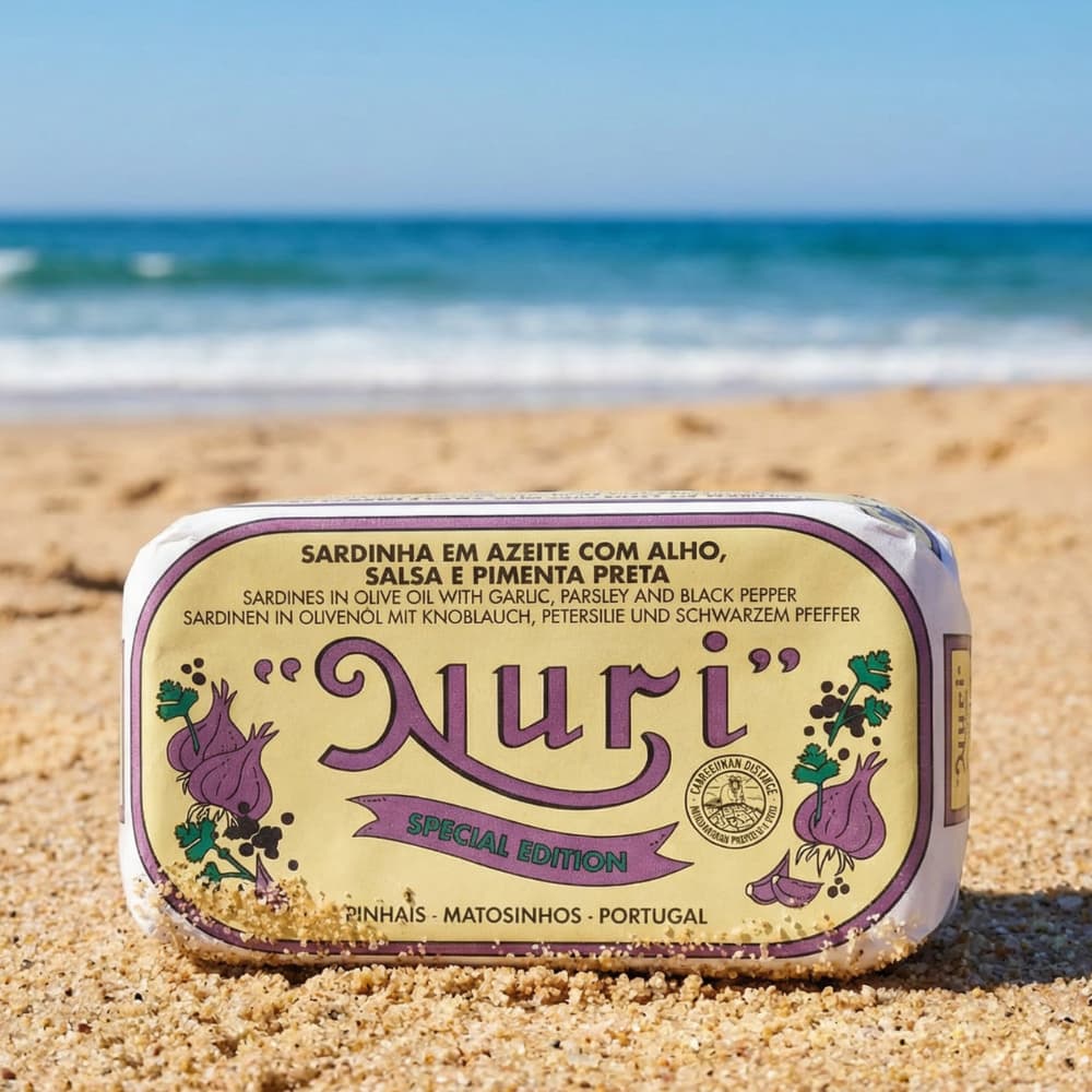 NURI Sardines in Olive Oil with Garlic, Parsley & Black Pepper (Sardinen in Olivenöl mit Knoblauch & Petersilie) Nuri