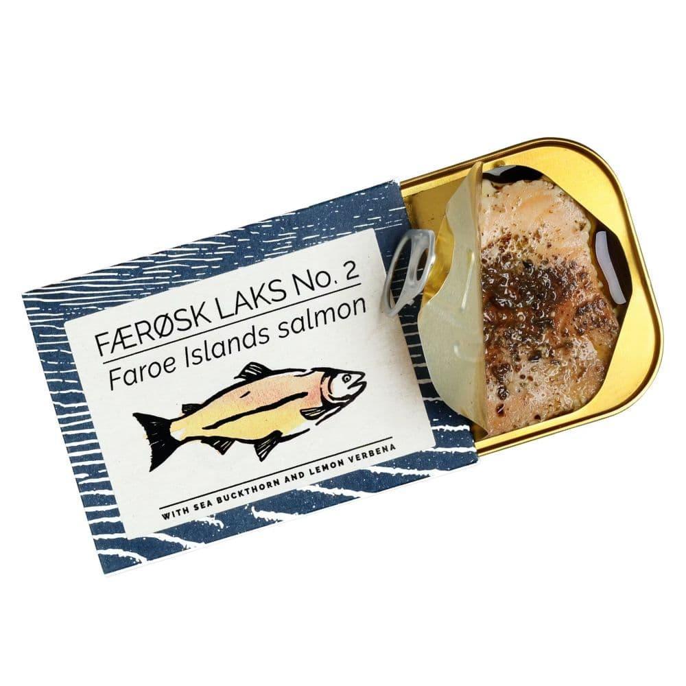 Lachs N°2 aus den Färöer Inseln, mit Sanddorn und Zitronenverbene Fangst Nordic