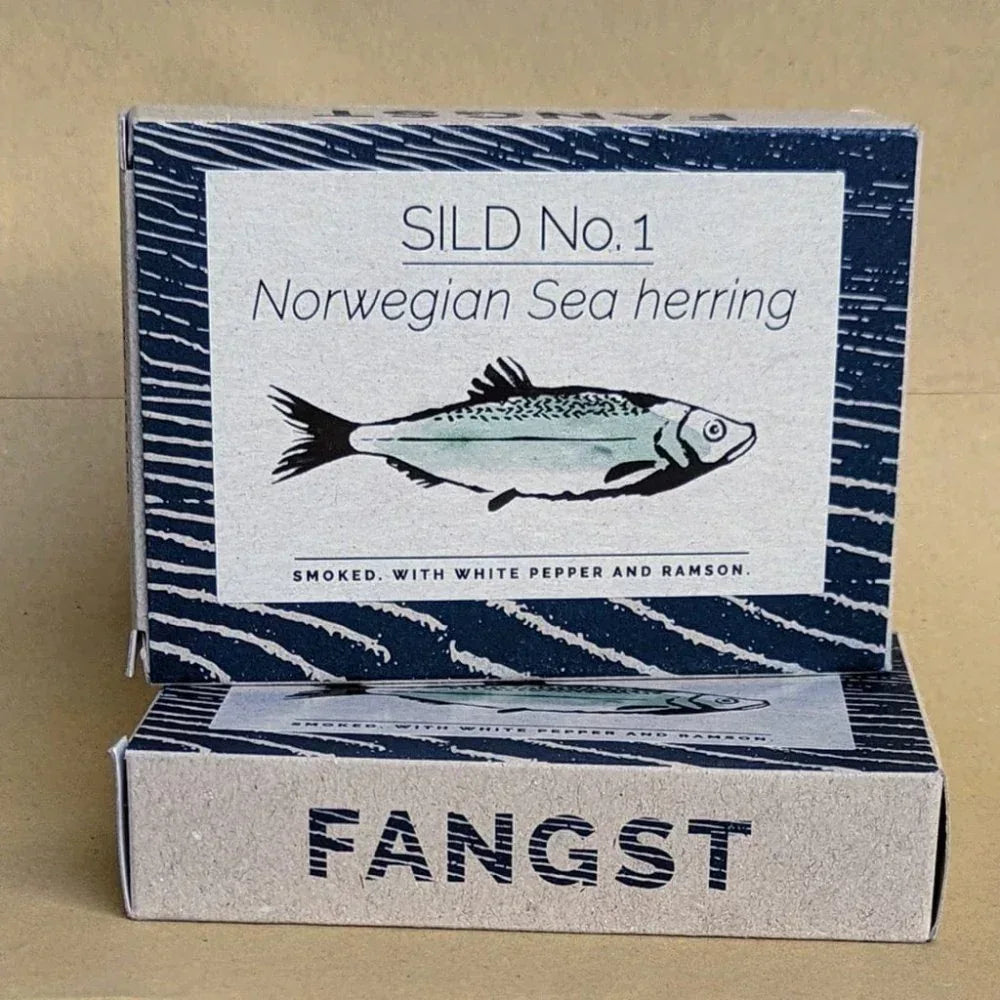 Norwegischer Seehering - geräuchert, mit weißem Pfeffer und Bärlauch. Fangst Nordic